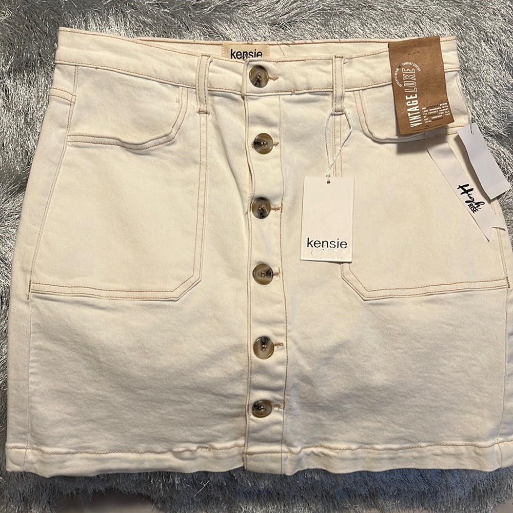 NWT Kenzie Denim Button Down Skirt